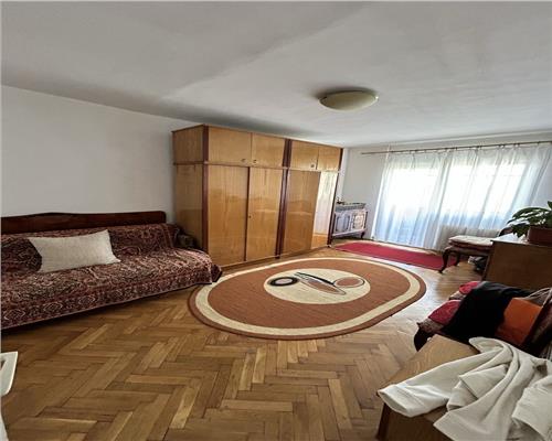 APARTAMENT 4 CAMERE 70 MP ZONA ION MESTER