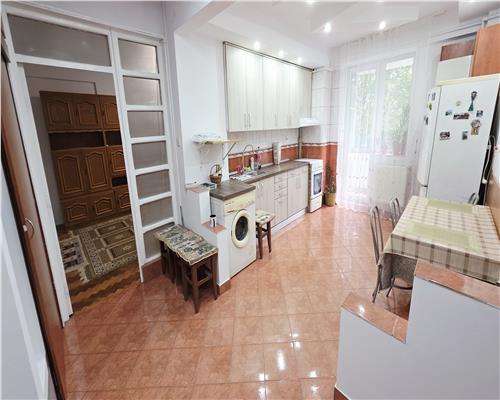 APARTAMENT 2 CAMERE 59 MP  BALCON 7MP STRADA ARINILOR MANASTUR